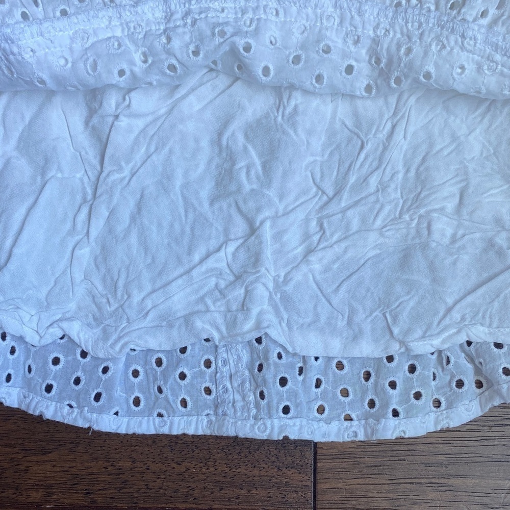 Adorable White Eyelet Skirt for Kids - Picture 4 of 7
